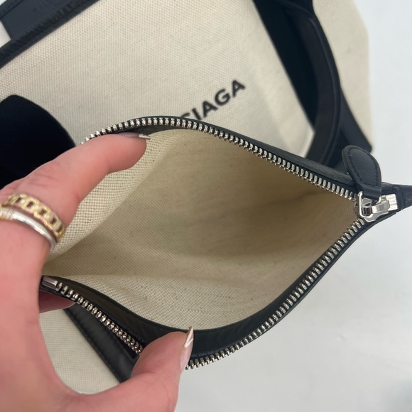 Balenciaga Cabas Canvas tote - Picture 10 of 12